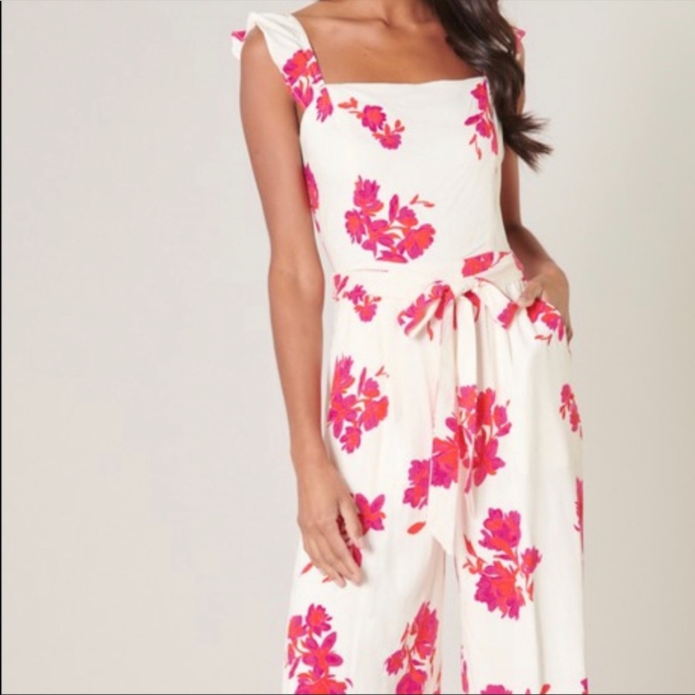 New Boutique Super Cute Jumpsuit View 3